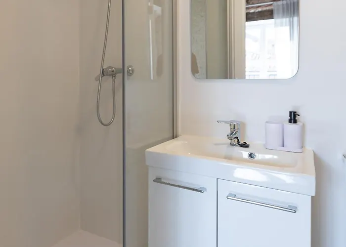 Residencia Universitaria Trinitarios 公寓