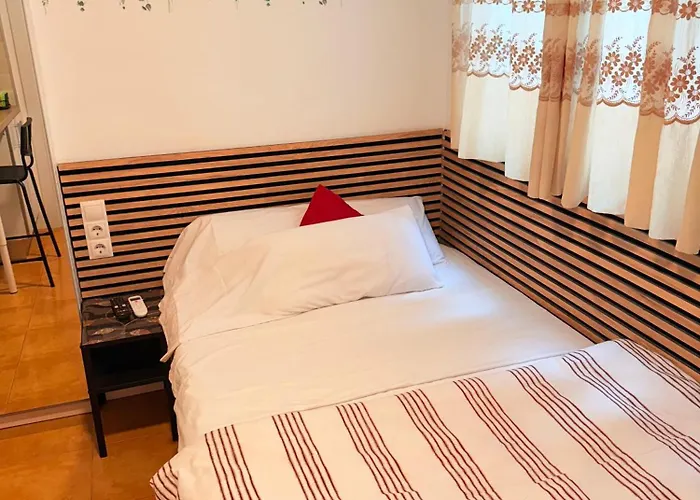 Con Cocina Y Baño Privado De Temporada Vacaciones Largas Long Desde 11 Noches Valencia