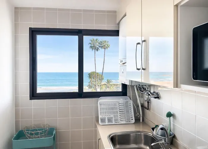 Isola Beachside 아파트