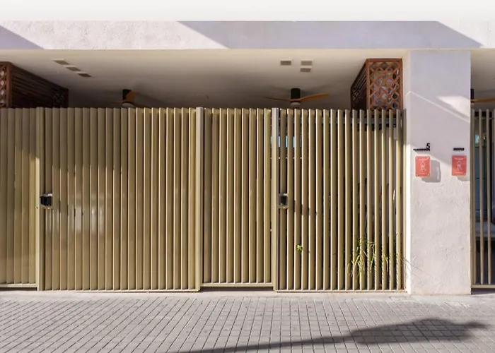 Mestalla Flats & Rut فالنسيا