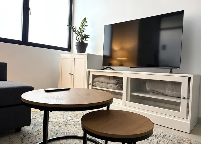 Across From The Turia Modern * فالنسيا