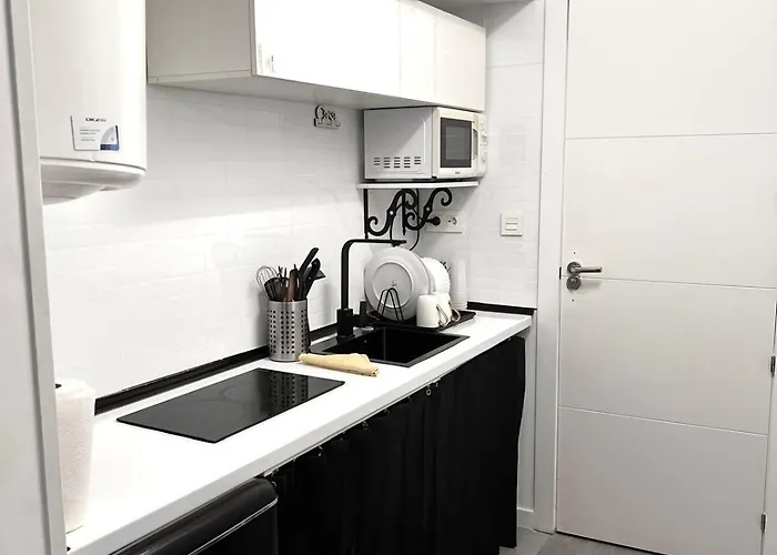 Loft Con Balcon Cercano Al Centro De شقة