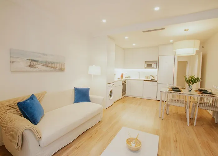 Familiar En Centro - Plaza Ayuntamiento Διαμέρισμα *