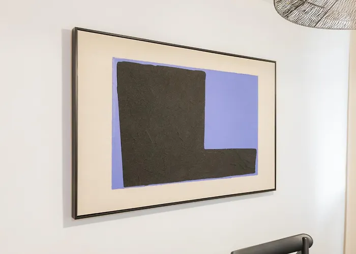 Your Sunny & Spacious Portview *