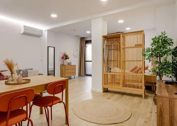 Bright & Modern - Rose Y Maya