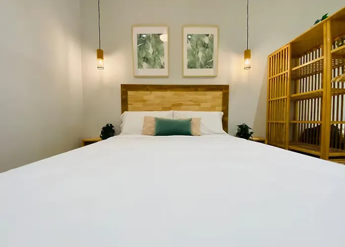 Florit Flats - The Cabanyal & Port