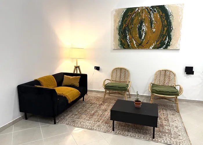 شقة Across From The Turia Modern