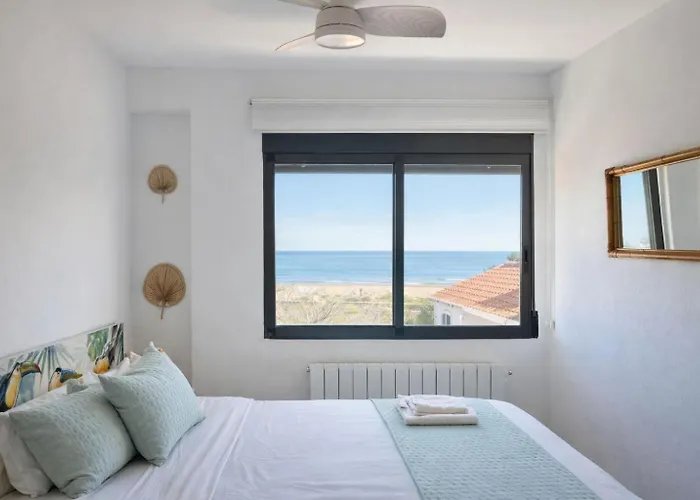 Isola Beachside 아파트