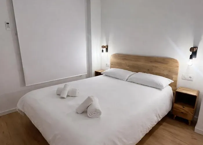 Acogedor Frente A Plaza Del Cedro