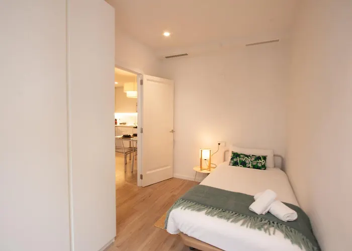 Familiar En Centro - Plaza Ayuntamiento *