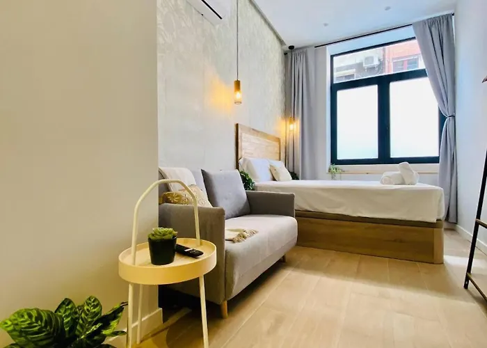 Florit Flats - The Cabanyal & Port