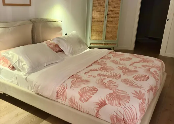 Mestalla Flats & Rut