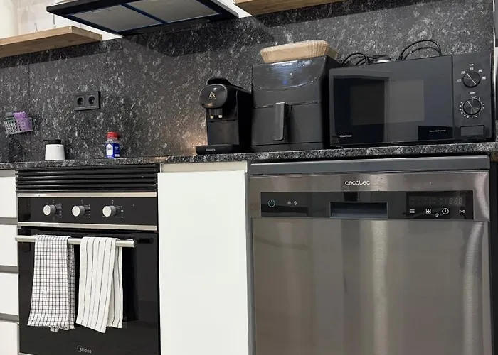 Across From The Turia Modern شقة فالنسيا