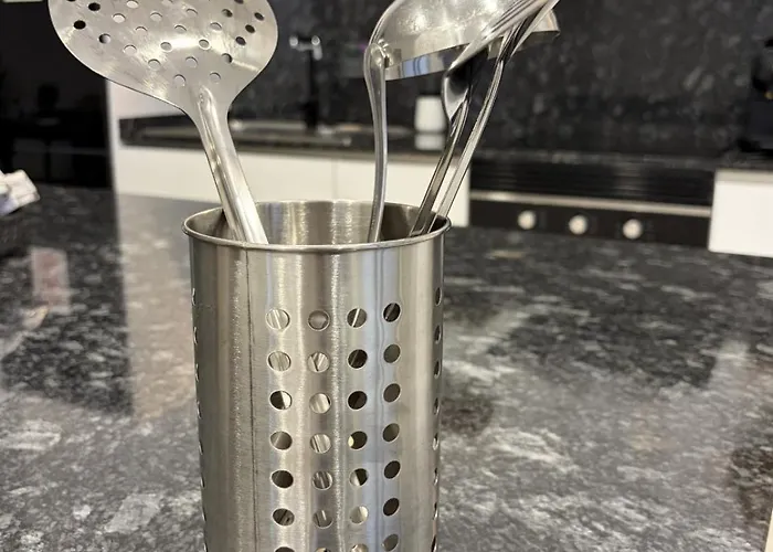 Across From The Turia Modern فالنسيا