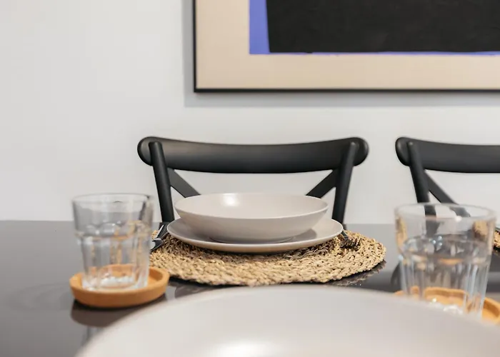 Your Sunny & Spacious Portview