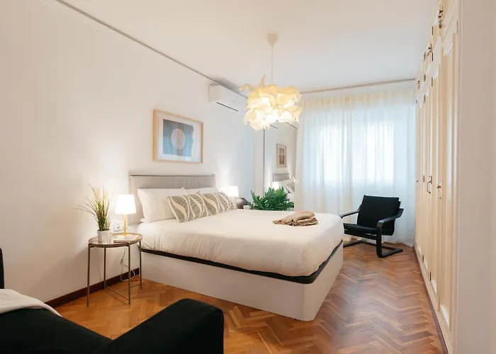 Your Sunny & Spacious Portview Valencia