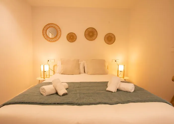 Familiar En Centro - Plaza Ayuntamiento Διαμέρισμα *