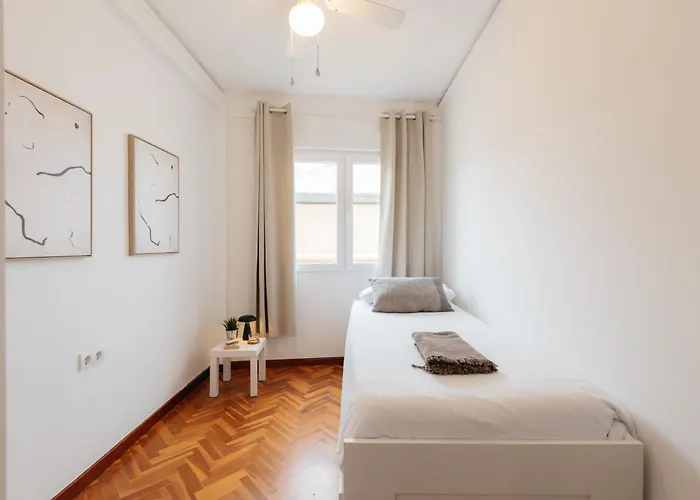 Your Sunny & Spacious Portview 아파트