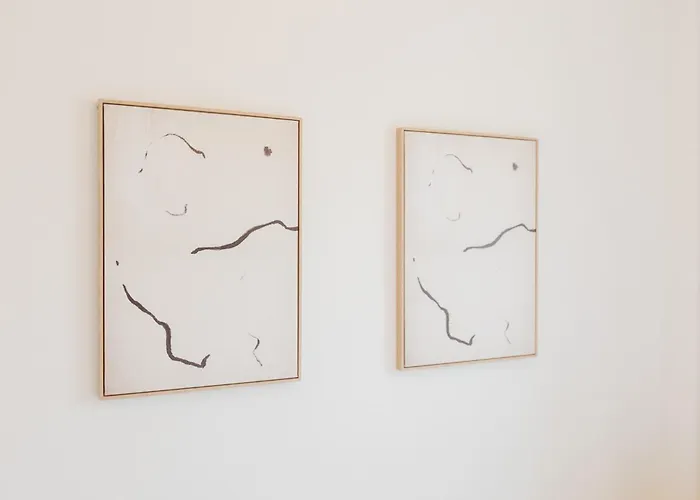 아파트 Your Sunny & Spacious Portview