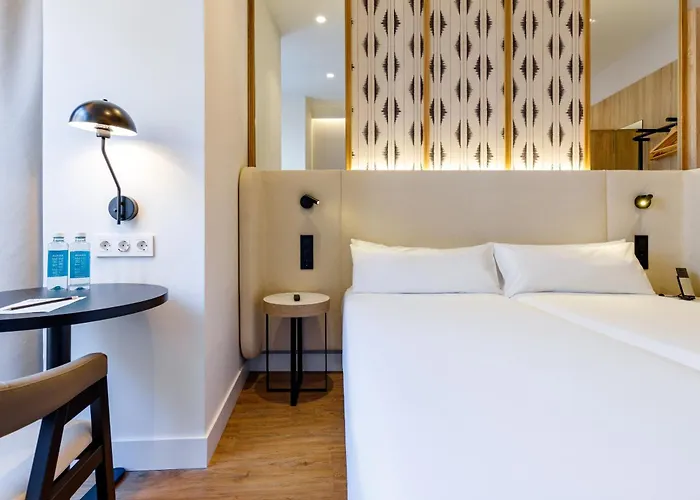 Petit Palace Plaza De La Reina Szálloda Valencia