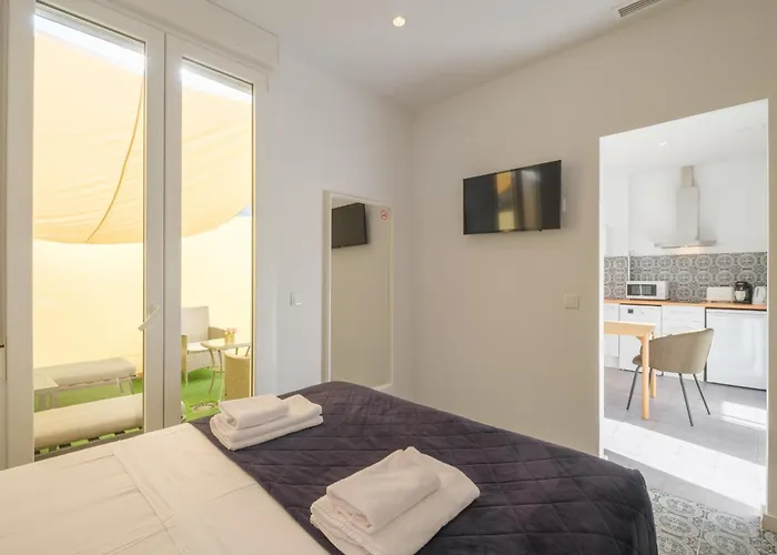 Gorgeous With A Large Private Terrace 4* 발렌시아