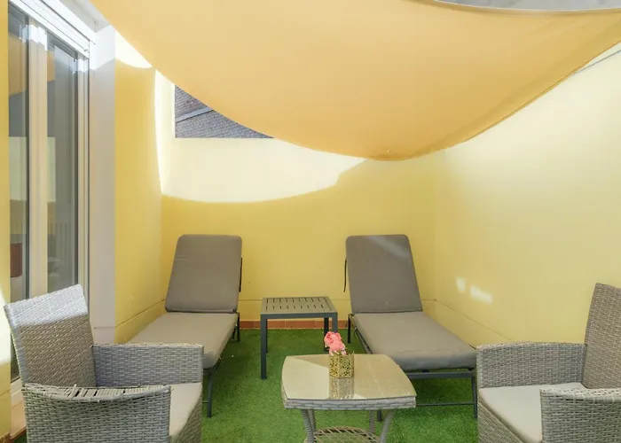 Gorgeous With A Large Private Terrace شقة فندقية 4*