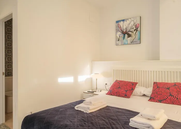 Gorgeous With A Large Private Terrace فالنسيا