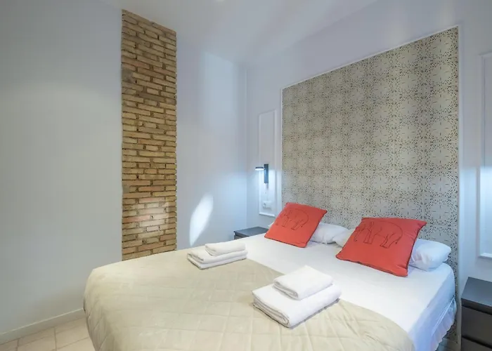 Ξενοδοχείο με διαμερίσματα Modern Close To Centre