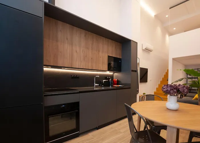 Loft Accommodative B 아파트 *