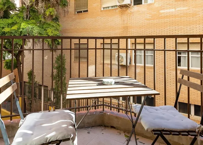 Invalencia - Yecla Flat 4 Bdrm & 2 Wc With Terrace * 발렌시아