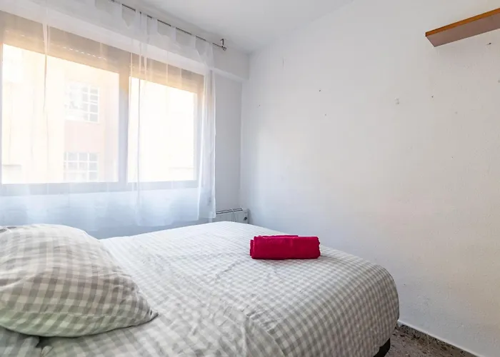 Invalencia - Yecla Flat 4 Bdrm & 2 Wc With Terrace 발렌시아