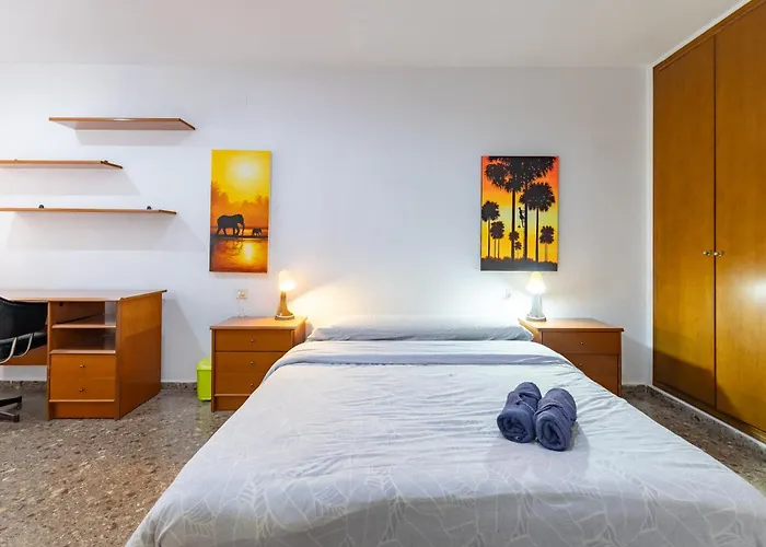 Invalencia - Yecla Flat 4 Bdrm & 2 Wc With Terrace