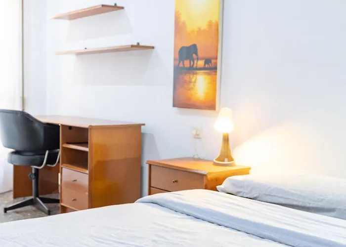 Invalencia - Yecla Flat 4 Bdrm & 2 Wc With Terrace