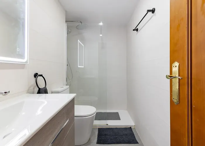 Invalencia - Yecla Flat 4 Bdrm & 2 Wc With Terrace * 발렌시아