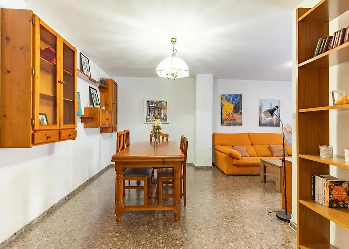 Invalencia - Yecla Flat 4 Bdrm & 2 Wc With Terrace *