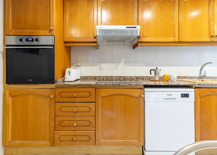 Invalencia - Yecla Flat 4 Bdrm & 2 Wc With Terrace