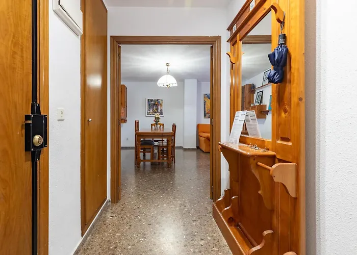 Invalencia - Yecla Flat 4 Bdrm & 2 Wc With Terrace *