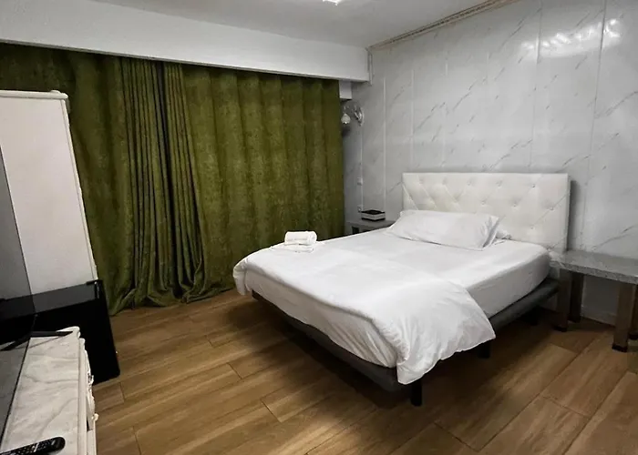 Air Aviacion Otel Valensiya