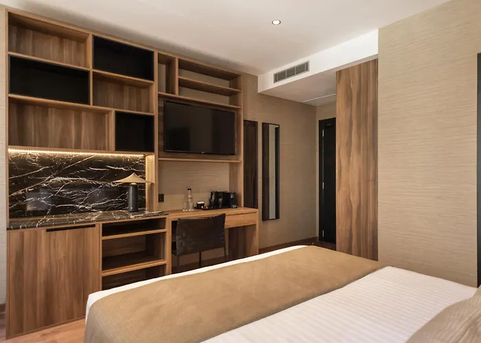 فندق Blanq Gran Via فالنسيا