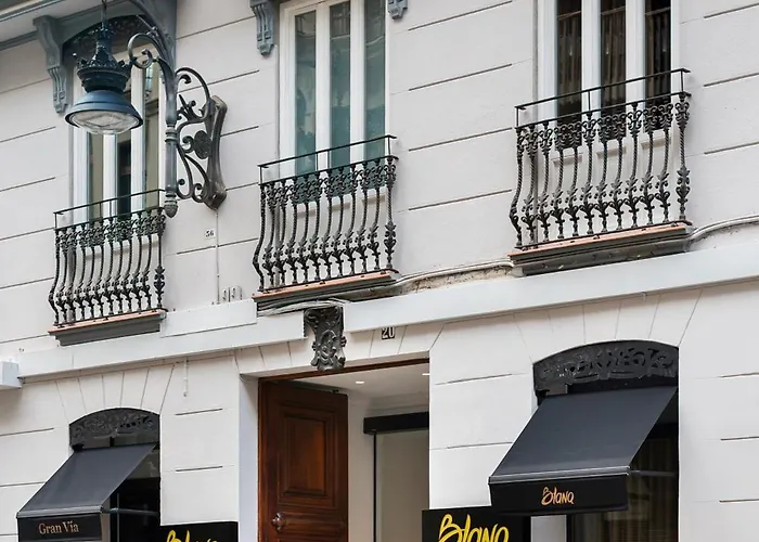 فندق Blanq Gran Via فالنسيا