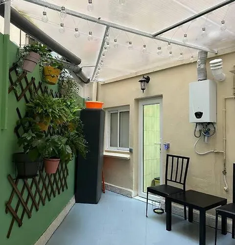 Pearl By The Sea Апартаменты Валенсия