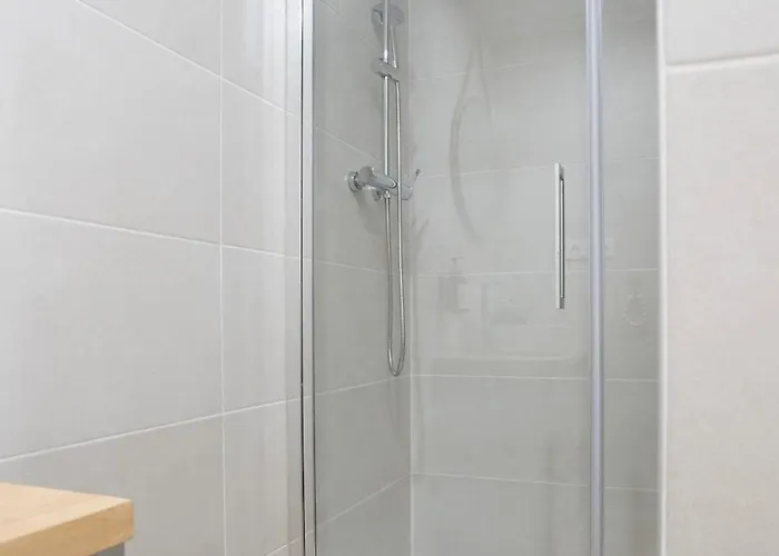 Loft M11 - Ground & Arena Connected Valence