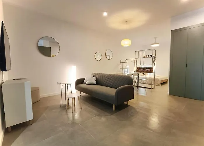 New Loft Near The And Downtown Daire Valensiya