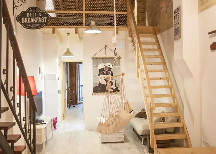 Next To The 瓦伦西亚