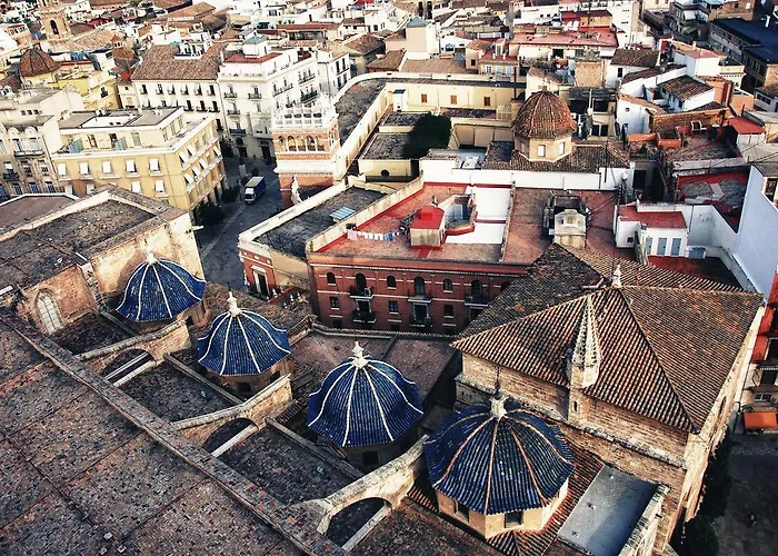 Singularstays Plaza Redonda