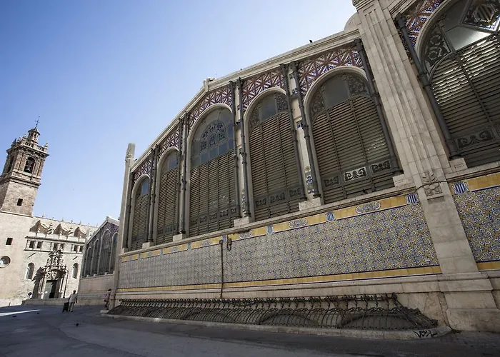 Singularstays Plaza Redonda *