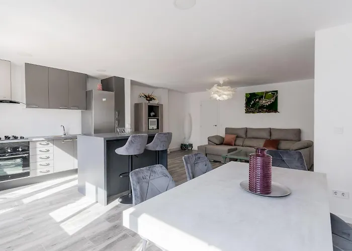 Modern 2br With Terrace In *