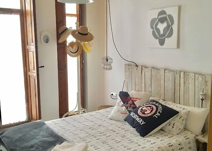 Next To The Βαλένθια