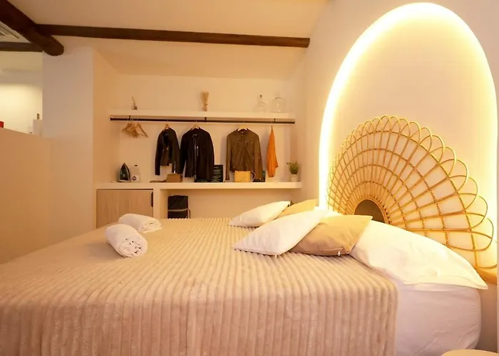 Junto Ciudad De Ciencias - Manolito 2 アパート