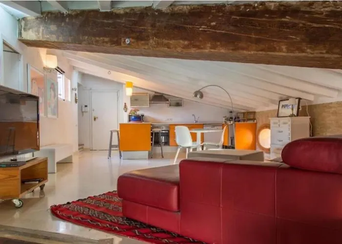 Gran Atico Premium Del Siglo Xvi Con Tres Terrazas Privadas Hasta 7 Huespedes En Ciutat Vella דירה ולנסיה